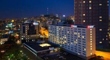 Фото Гостиница Азимут  г. Владивосток 1
