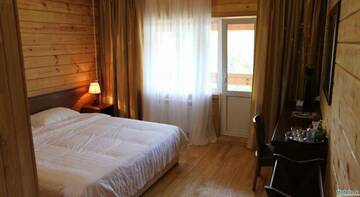 Фото номера Двухместный номер с 1 кроватью Гостиница Novik Country Club г. Владивосток 2