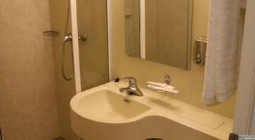 Фото номера Двухместный номер с 1 кроватью Гостиница Novik Country Club г. Владивосток 4