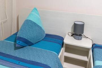 Фото номера Бюджетный двухместный номер с 2 отдельными кроватями Хостел Хостел Атлас г. Владивосток 4
