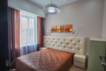 Фото номера Люкс с видом на город Апартаменты Apart Hotel Arbat Vladivostok г. Владивосток 2