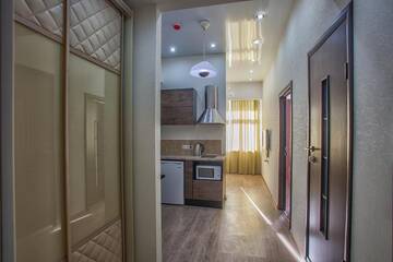 Фото номера Люкс с 1 спальней Апартаменты Apart Hotel Arbat Vladivostok г. Владивосток 5